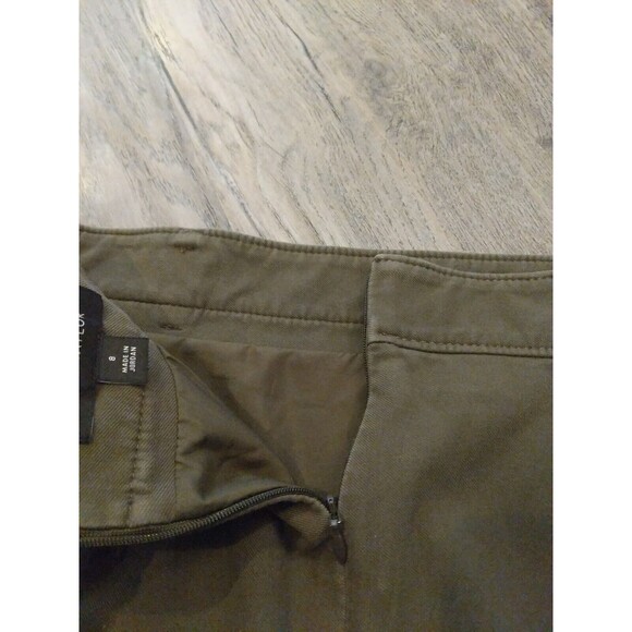 Ann Taylor Olive Green Pencil Skirt Size 8 Front pockets Lined - Picture 3 of 5